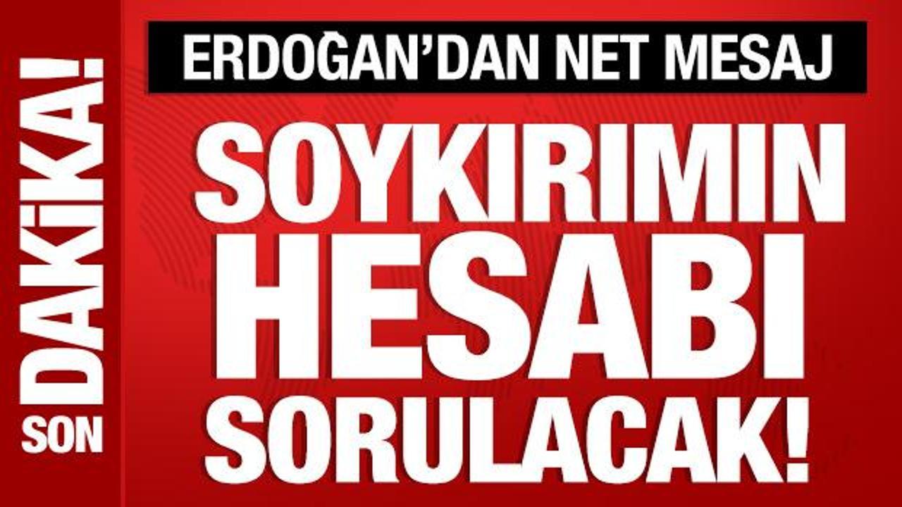 Cumhurbaşkanı Recep Tayyip Erdoğan konuşma yaparken