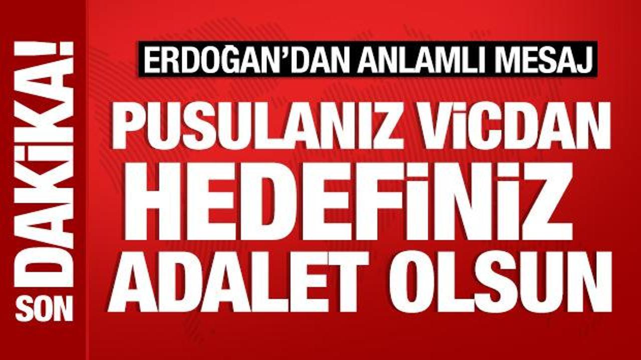 Cumhurbaşkanı Erdoğan Polis Akademisi Mezuniyet Töreni'nde konuşma yaparken
