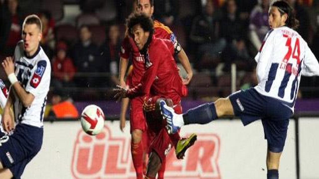 'Galatasaray'da Jo Alves'in bileti kesildi'
