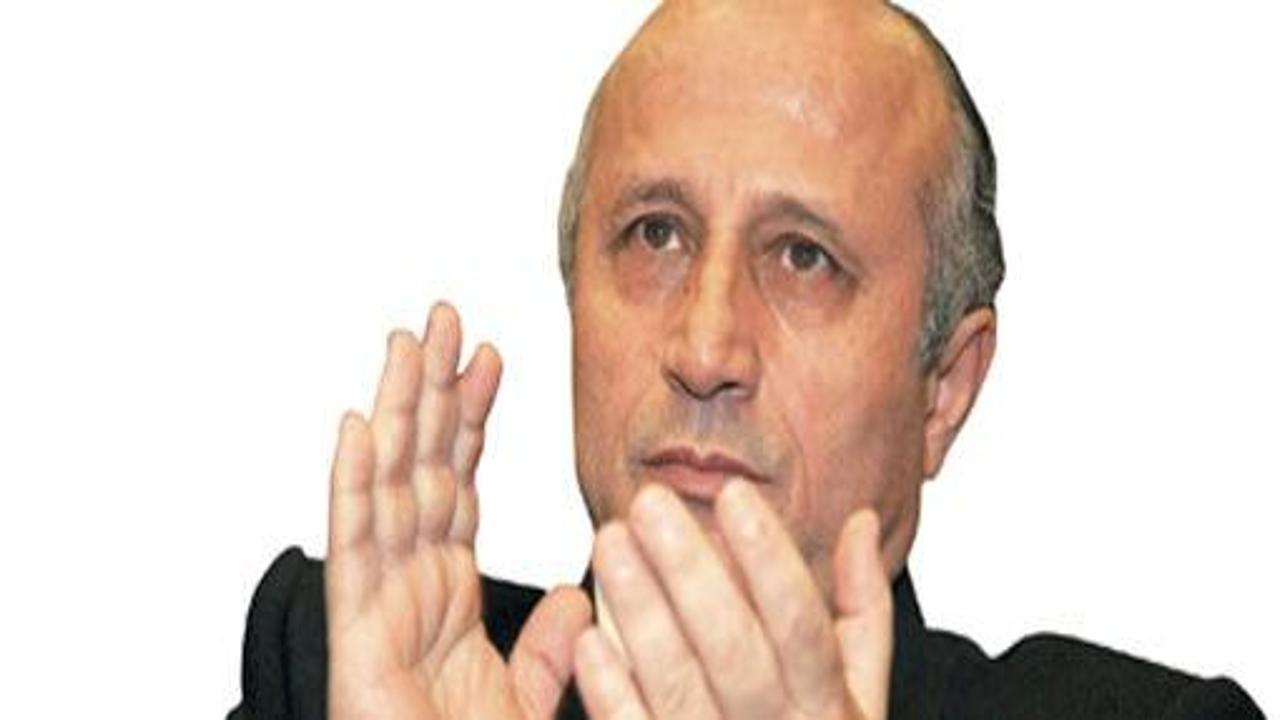 Yaşar Nuri Öztürk: Aramızda aşk var
