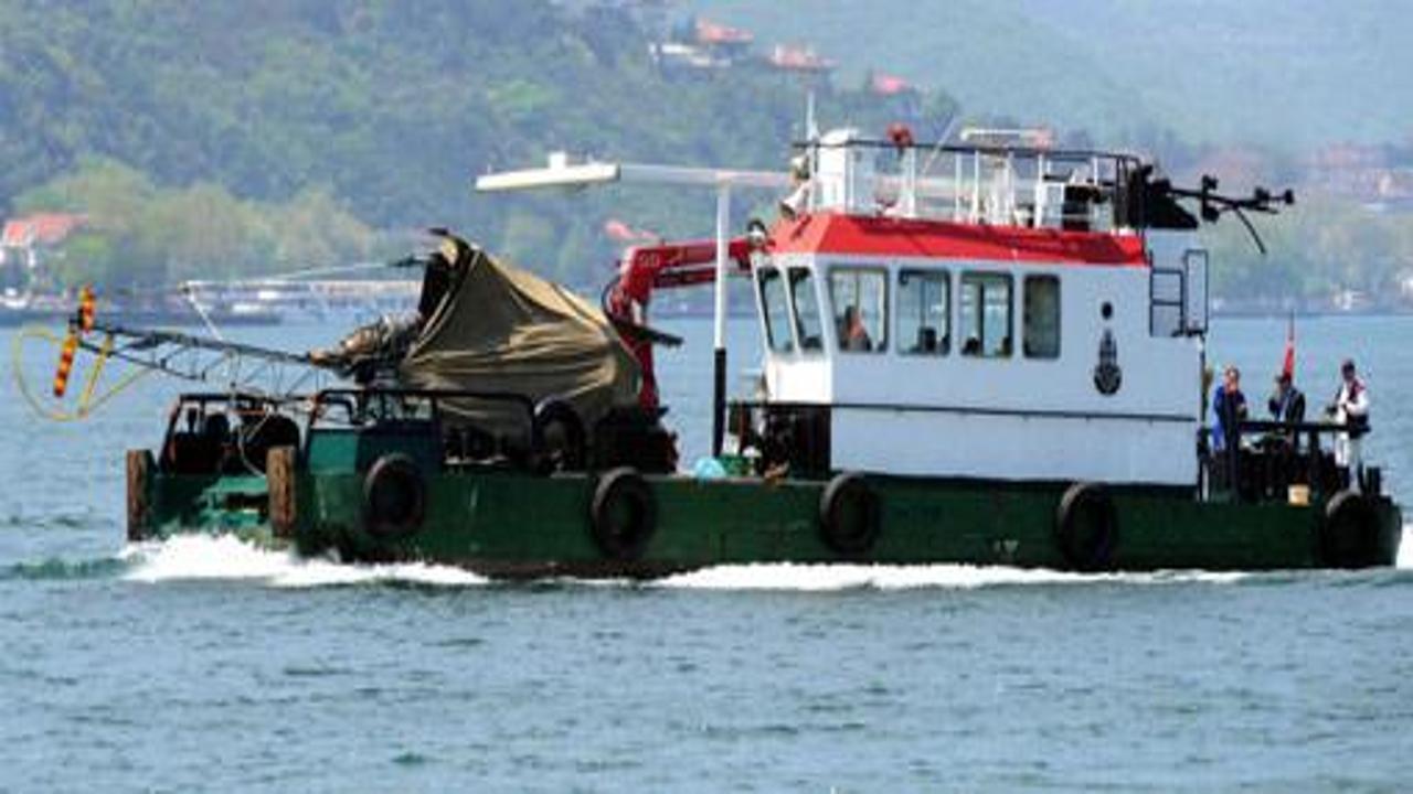 Denize düşen helikopterin enkazı çıkarıldı