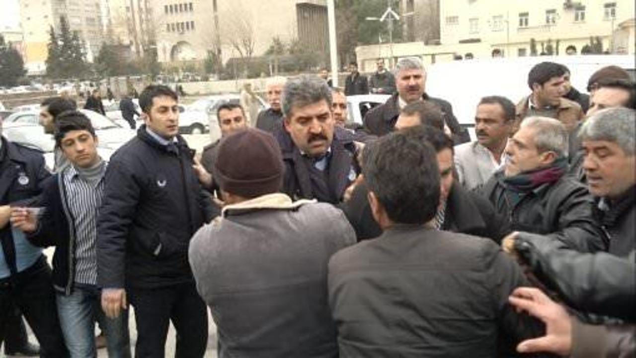 Şanlıurfa'da Zabıta Pazarcı Kavgası VİDEO