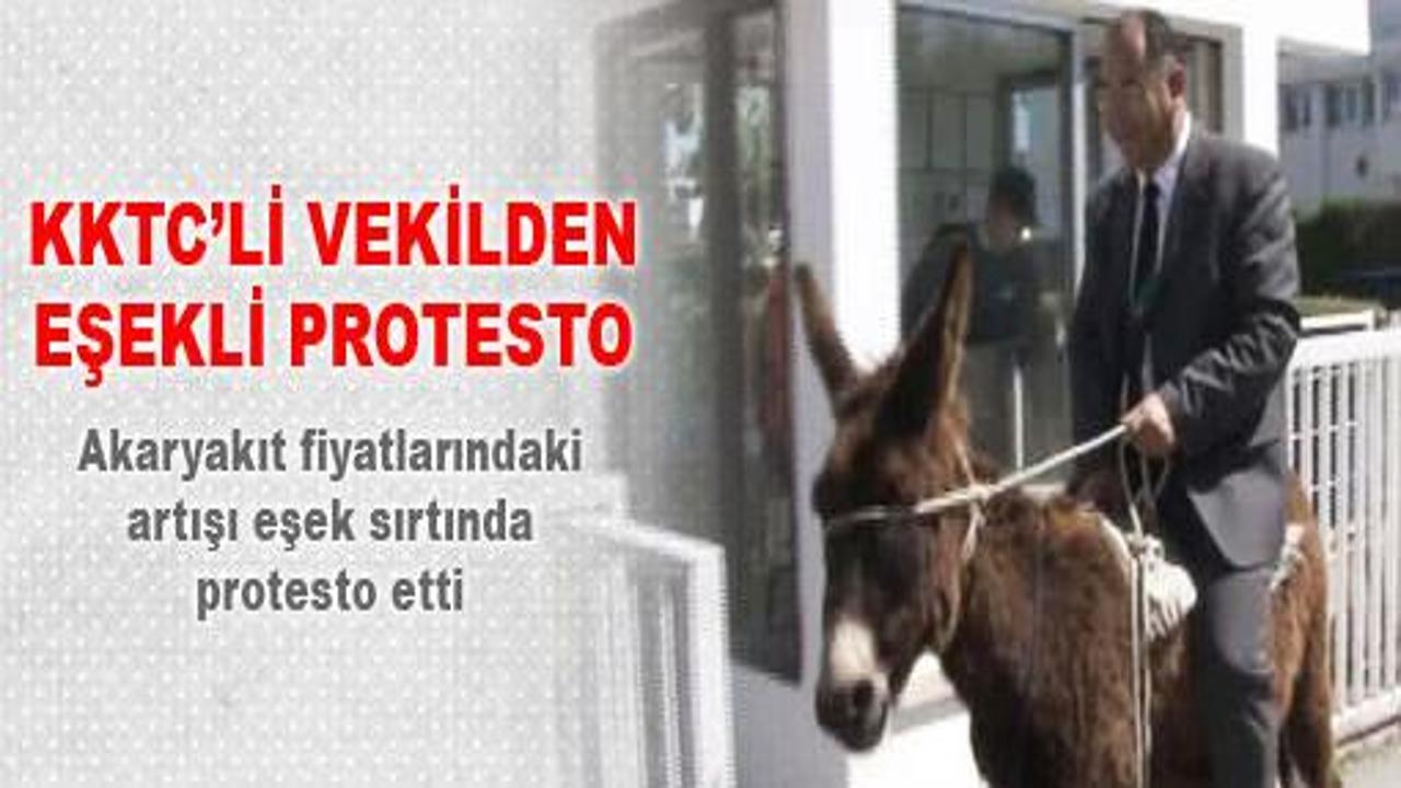 KKTC'li vekilden eşekli protesto