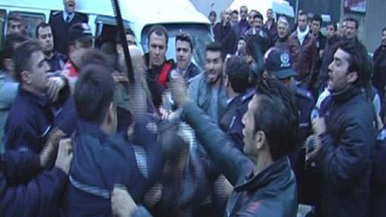 MHP'lilerle BDP'liler sokakta birbirine girdi