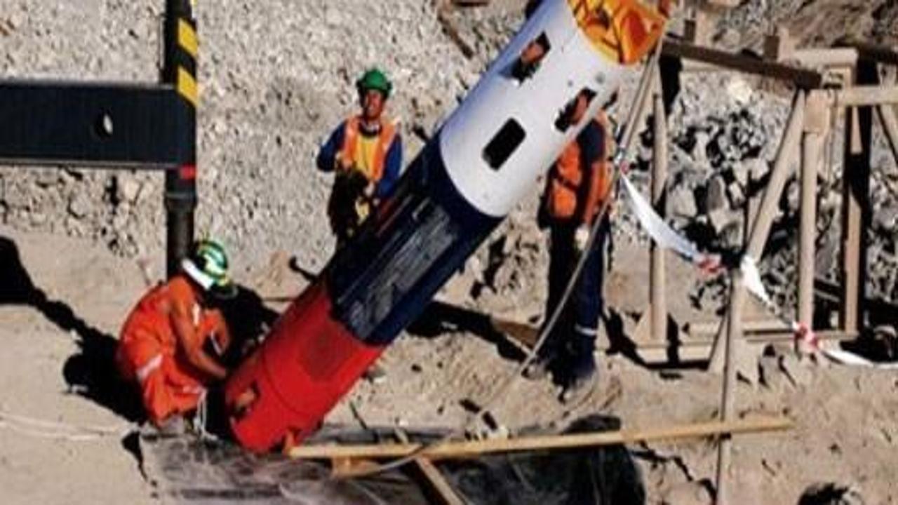 Şilili 33 madenci yeryüzüne çıkıyor