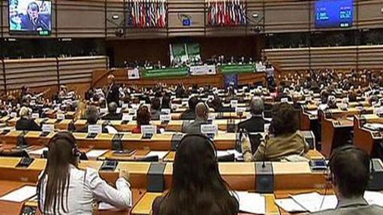Avrupa Parlamentosu 'Laiklik'ten vazgeçti