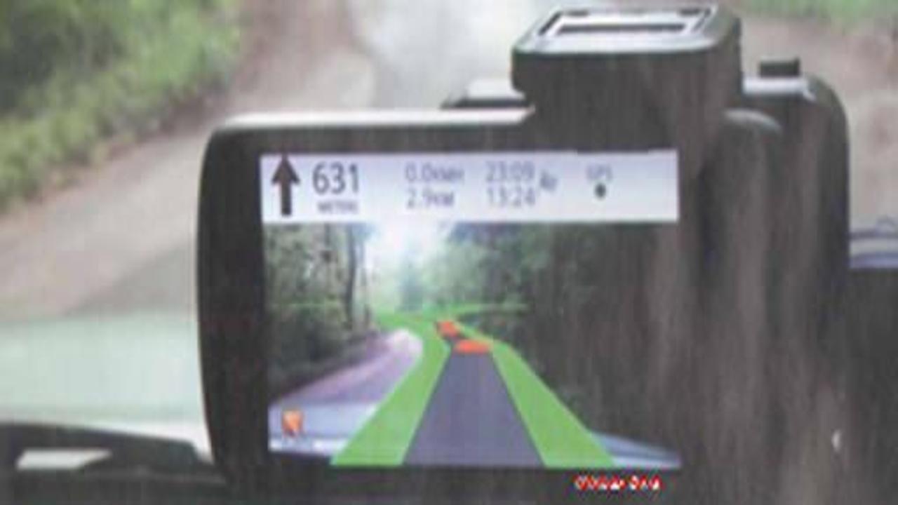 Gözü yoldan ayırmayan GPS cihazı