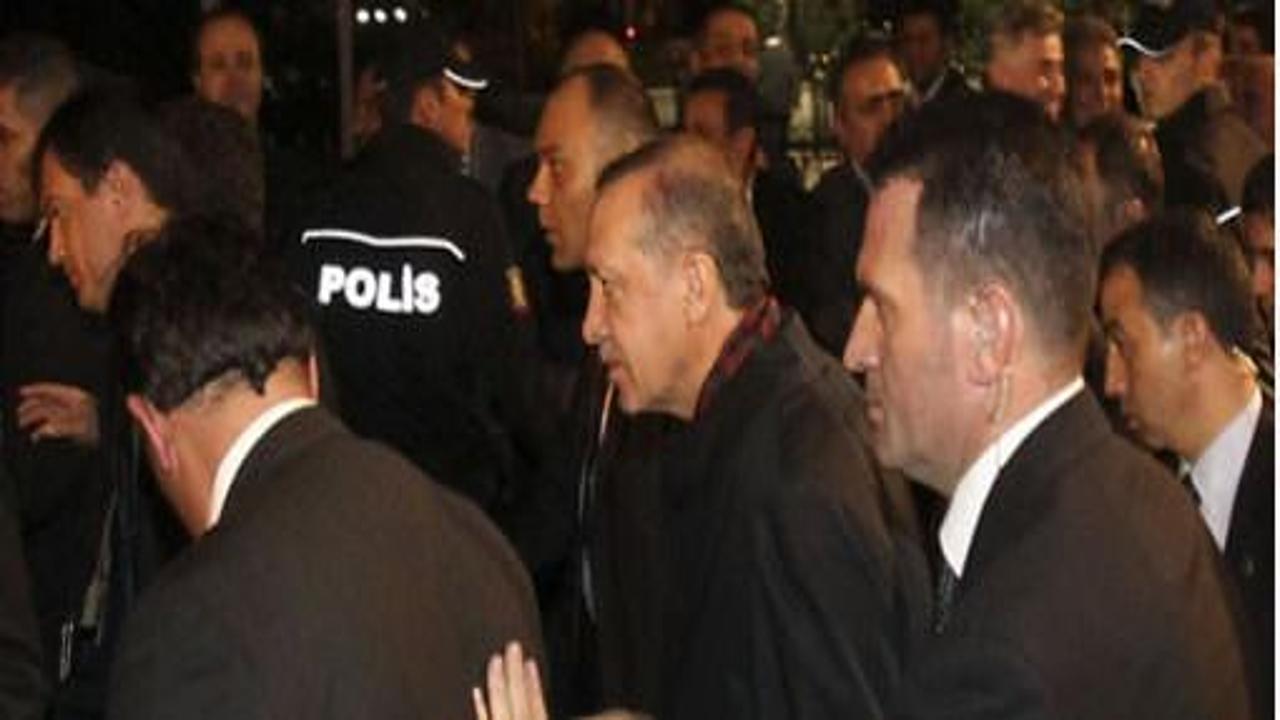 Erdoğan Kuran okudu, helallik istedi