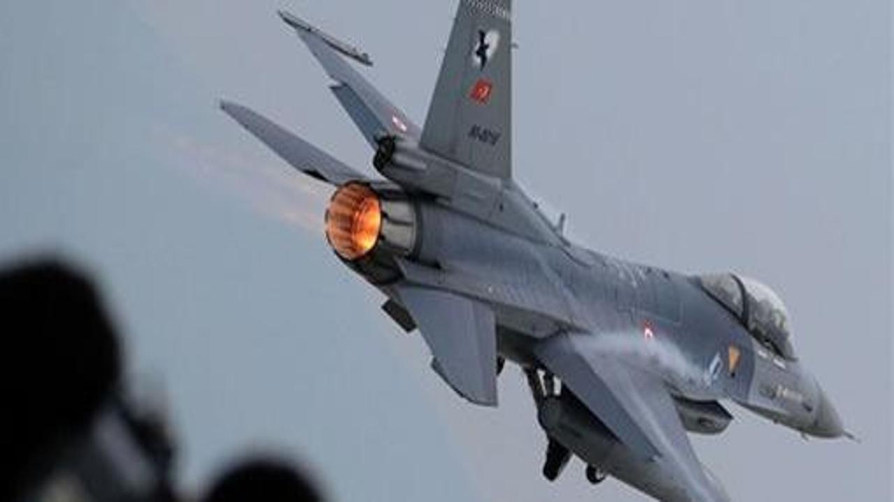 Rus uçakları Türkiye'yi alarma geçirdi