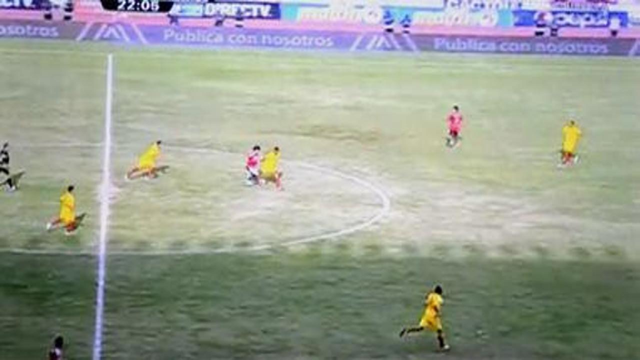 Venezuela'da Maradona golü / VİDEO