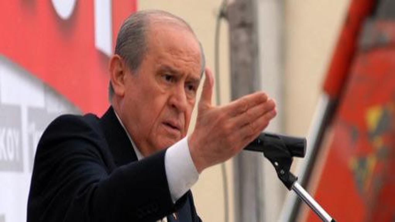 Bahçeli: Başbakan hayal görüyor