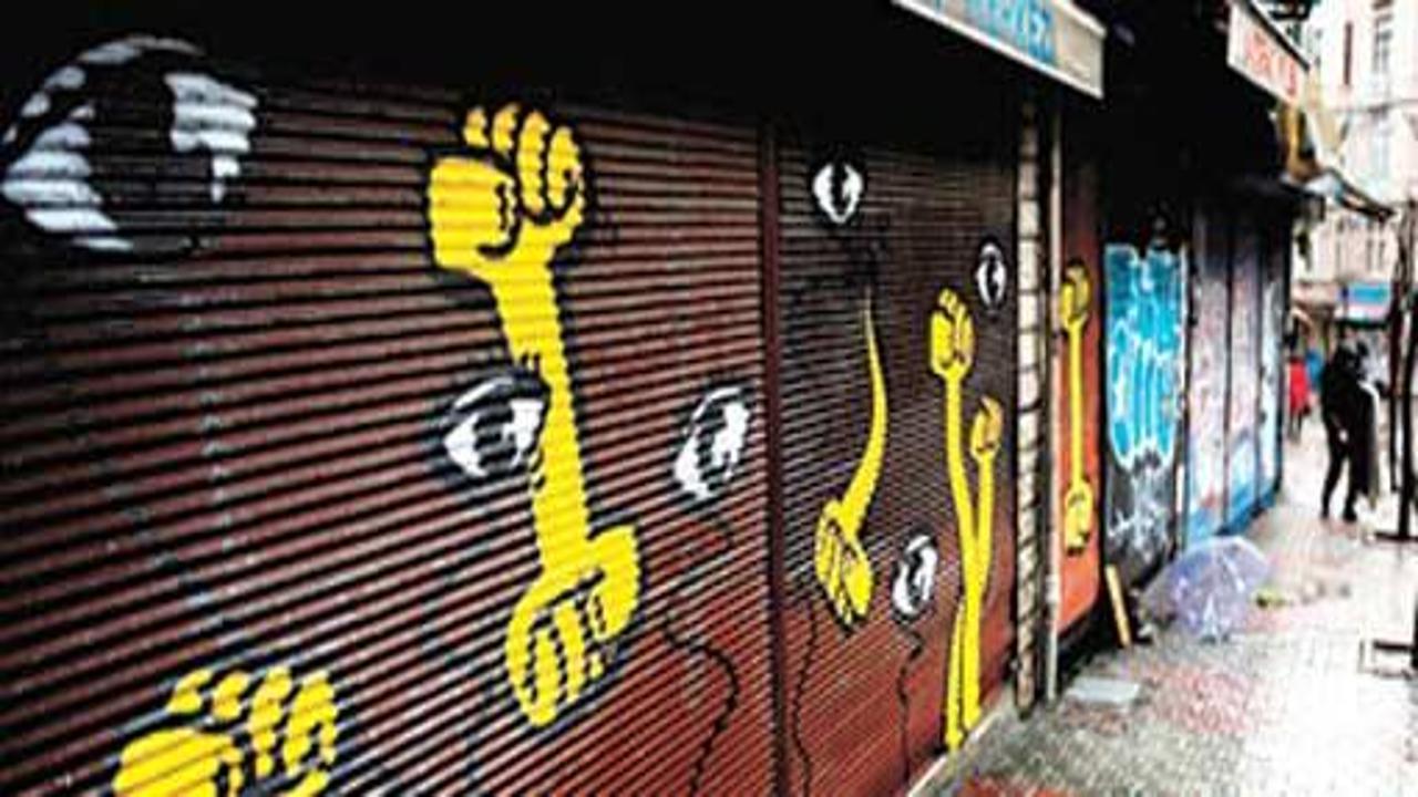 İstanbul'da sarı yumruklu kepenk modası