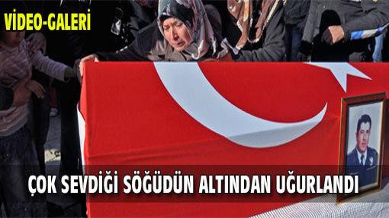 Şehit polis söğüdün altından uğurlandı