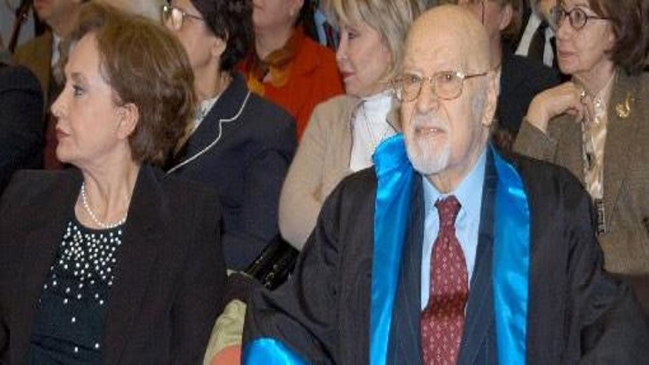 Cüneyt Gökçer hayatını kaybetti