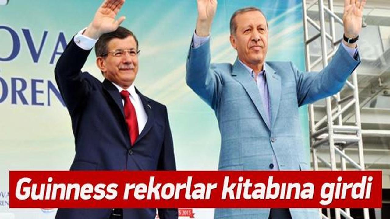Erdoğan ve Davutoğlu posteri rekor kırdı