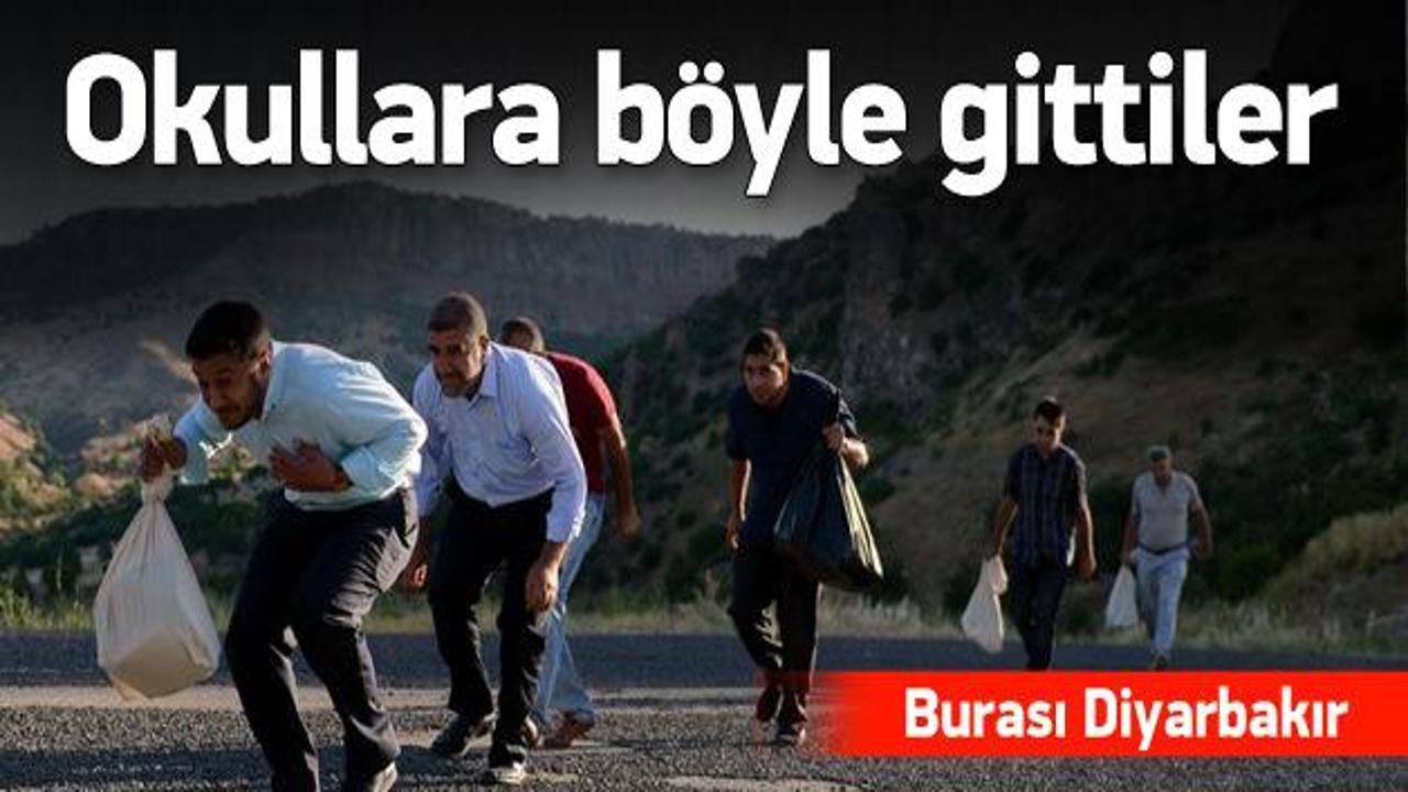 G&ouml;revliler ve oy pusulaları helikopterle taşındı