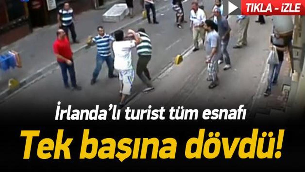 İrlandalı turist Aksaray esnafını tek başına d&ouml;vd&uuml;