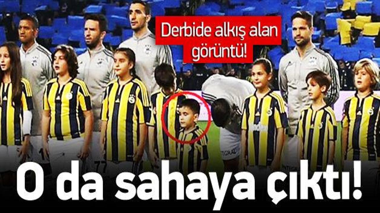 Kayserili minik Fenerbahçeli Kadıköy'de