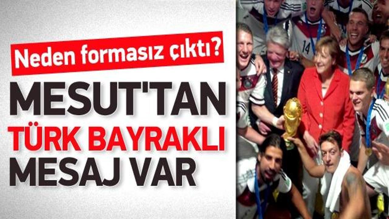 Mesut Özil'den Türk bayraklı mesaj