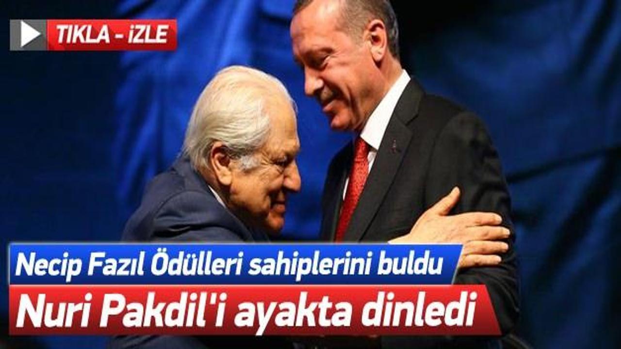 Necip Fazıl Şiir &Ouml;d&uuml;lleri sahiplerini buldu