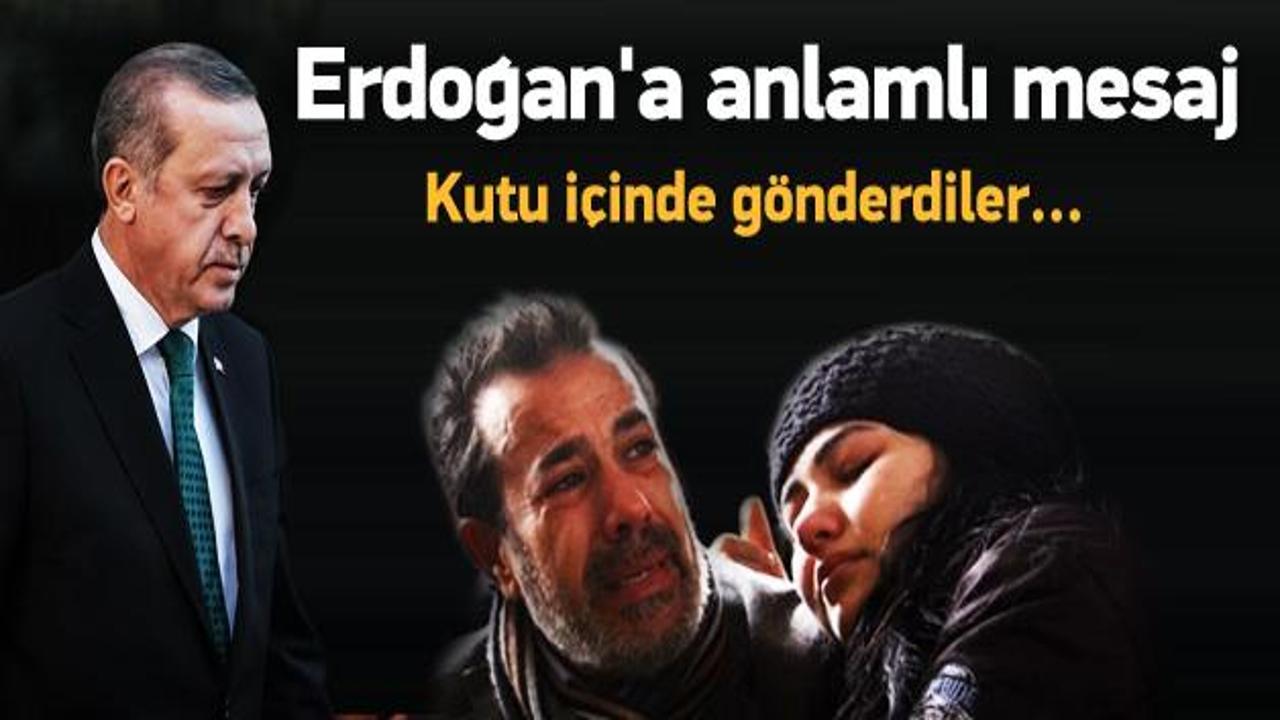 &Ouml;zgecan'ın ailesinden Erdoğan'a siyah baş&ouml;rt&uuml;s&uuml;