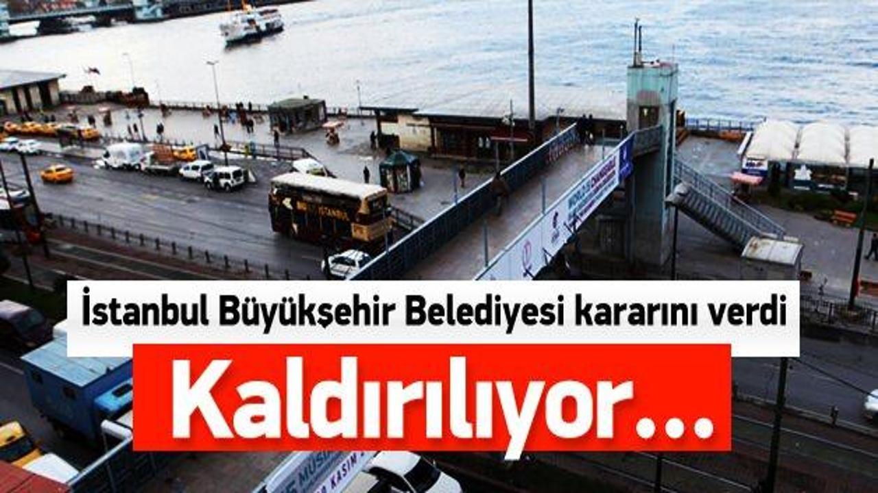 Sirkeci'deki yaya üst geçidi kaldırılıyor