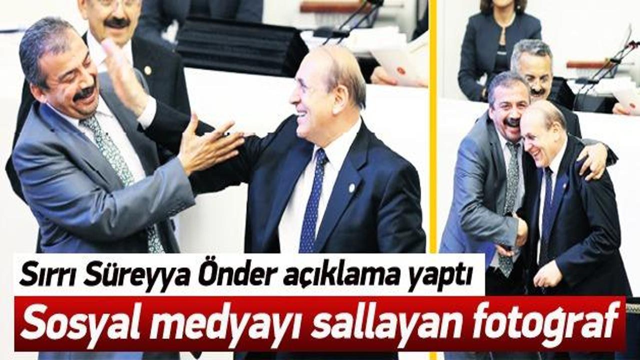 Sırrı Süreyya Önder'in fotoğrafı olay oldu