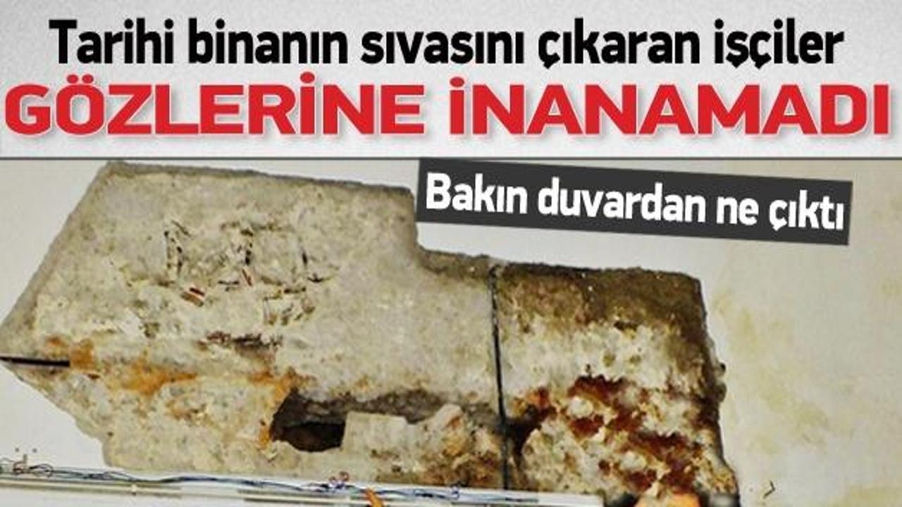 Tarihi binanın sıvaları sökülünce gerçek ortaya çıktı