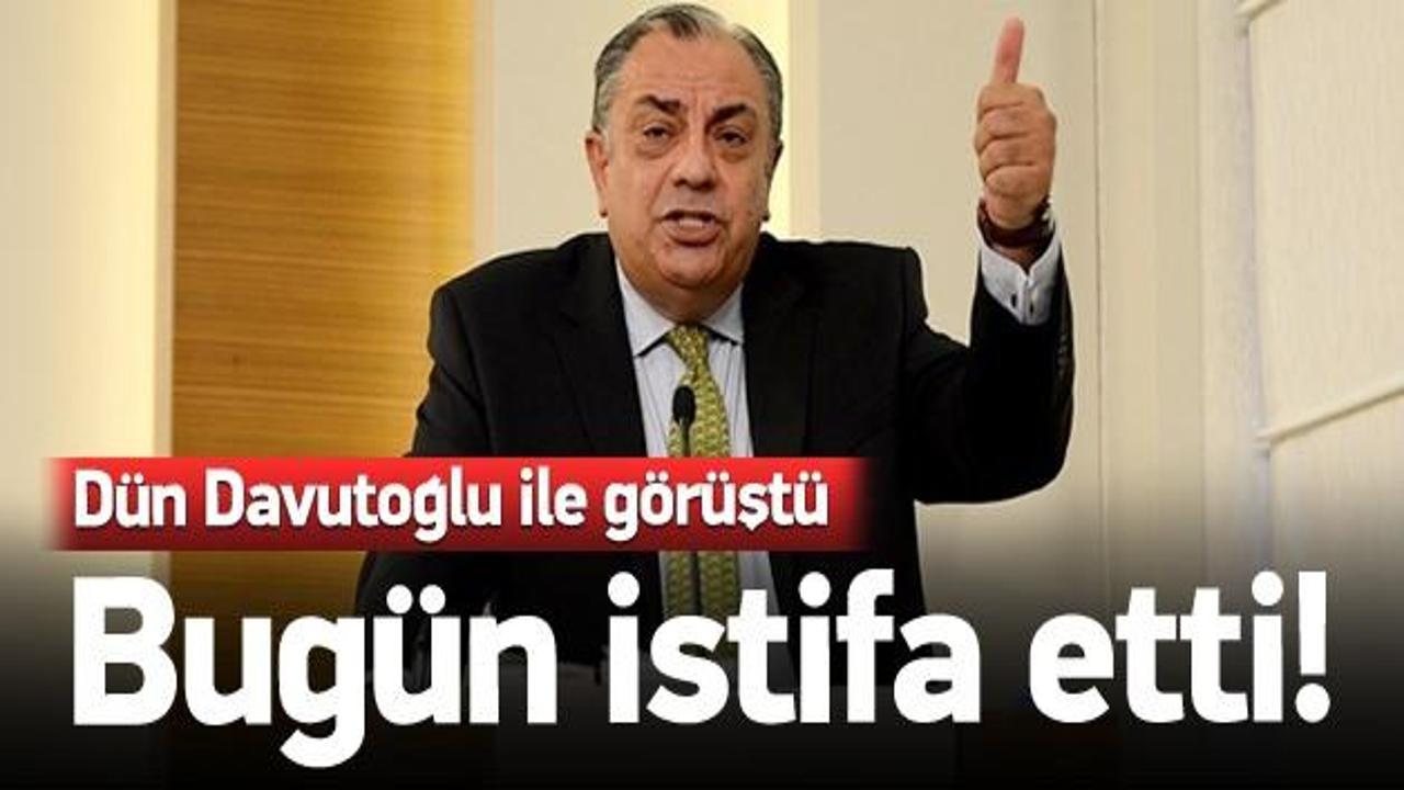 Tuğrul Türkeş MHP'den ayrıldı