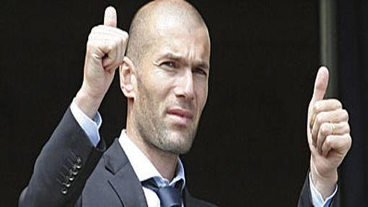 Valdano'nun koltuğuna Zidane oturacak
