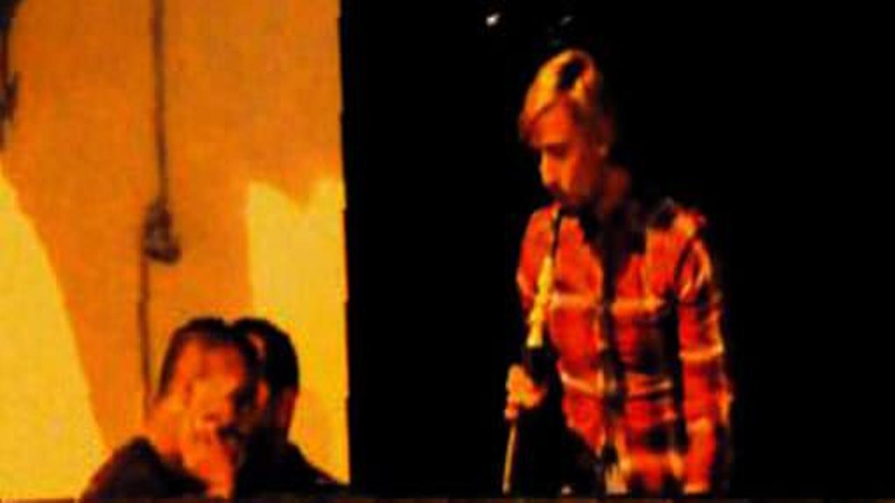 Guti'nin nargile-viski keyfi