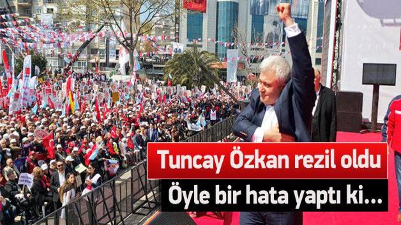 Tuncay Özkan AK Parti mitingi fotoğrafını paylaştı