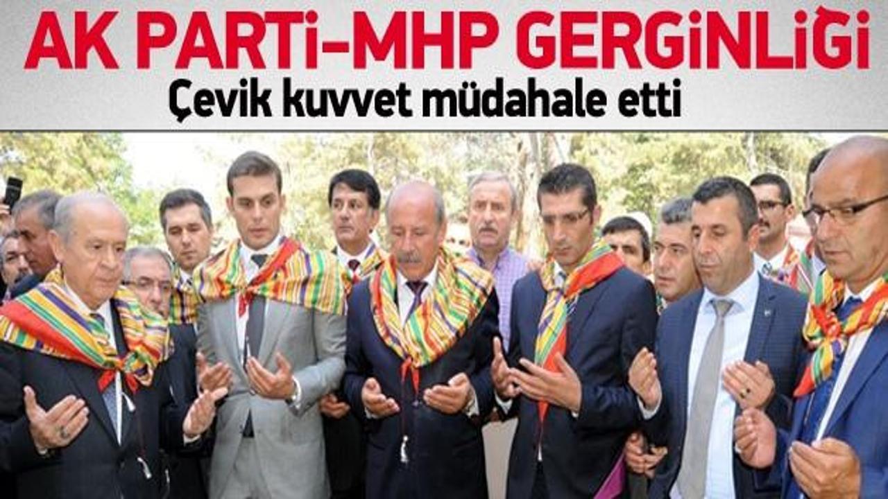 Türbede AK Parti-MHP gerginliği