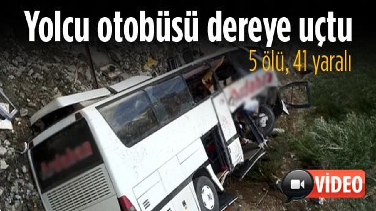 Yolcu otobüsü dereye uçtu: 5 ölü, 41 yaralı