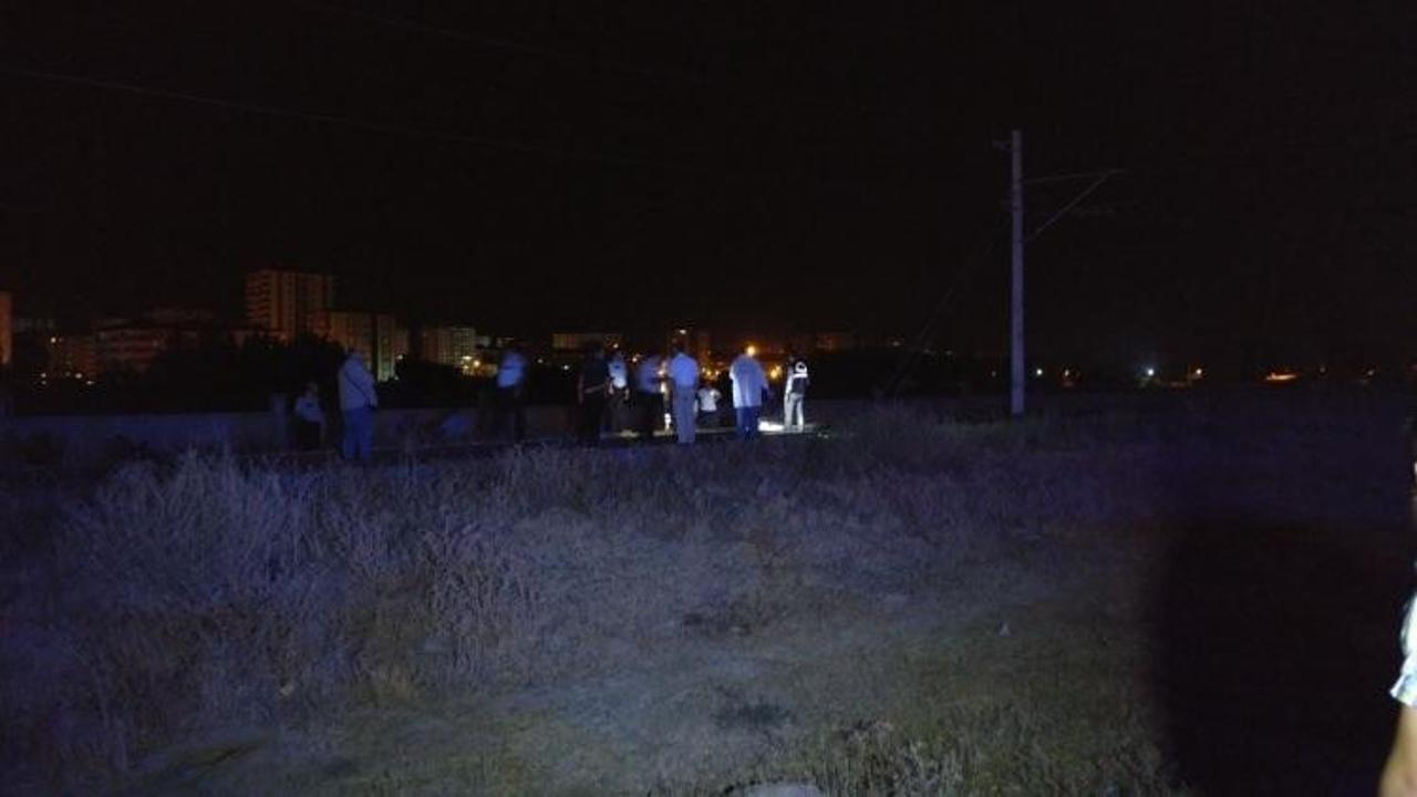 Trenin çarptığı genç hayatını kaybetti - Haber 7 GÜNCEL