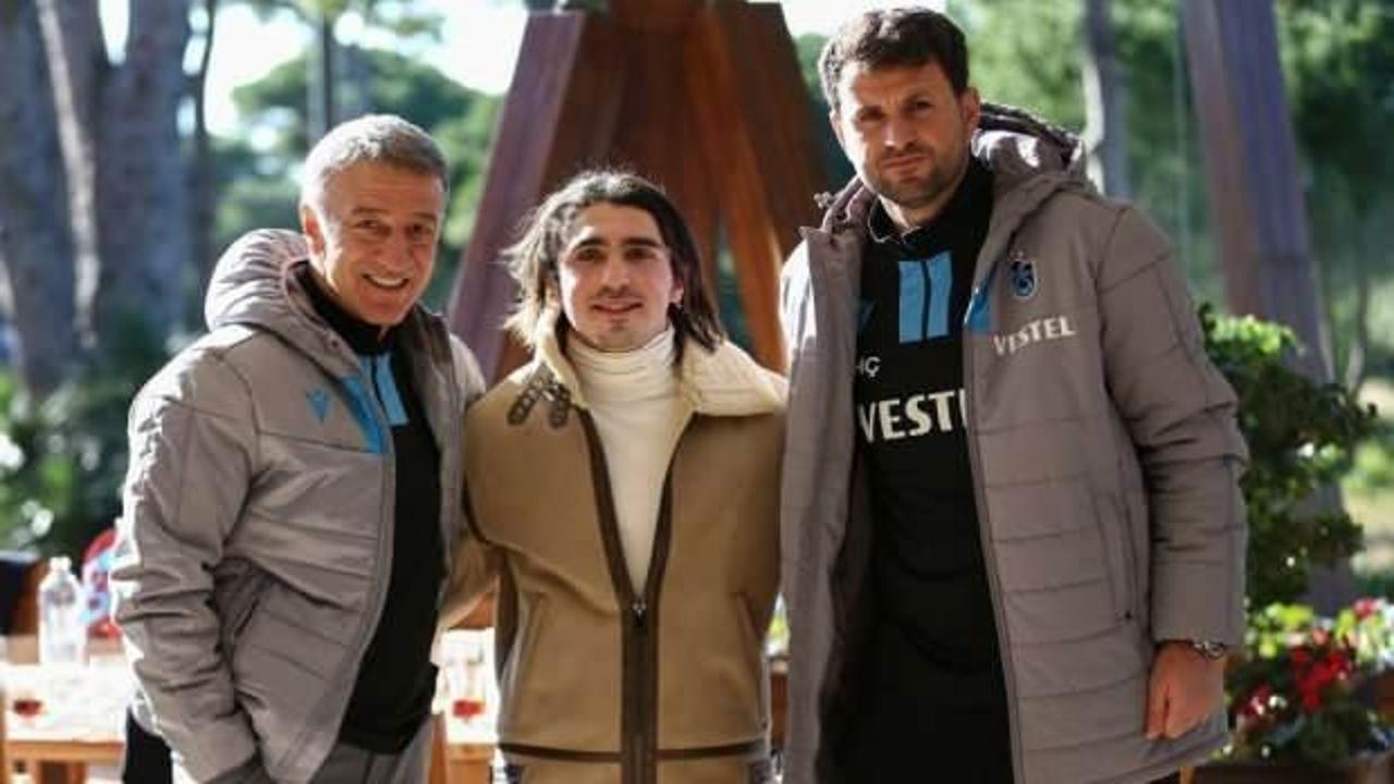 trabzonspor kampinda abduelkadir oemuer suerprizi tuem spor haber trabzonspor