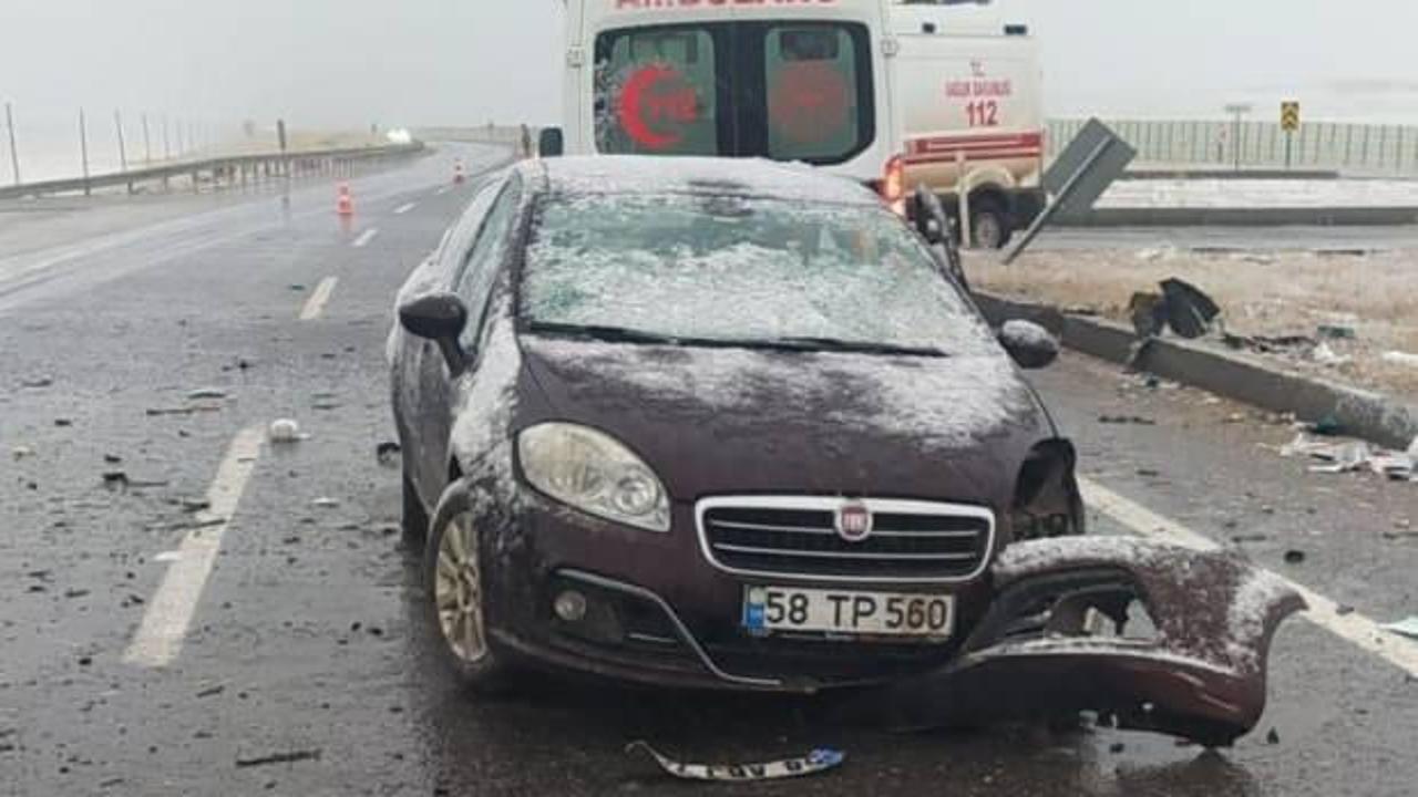 Kar Yağışı Kazaya Neden Oldu: 4 Yaralı - Haber 7 GÜNCEL