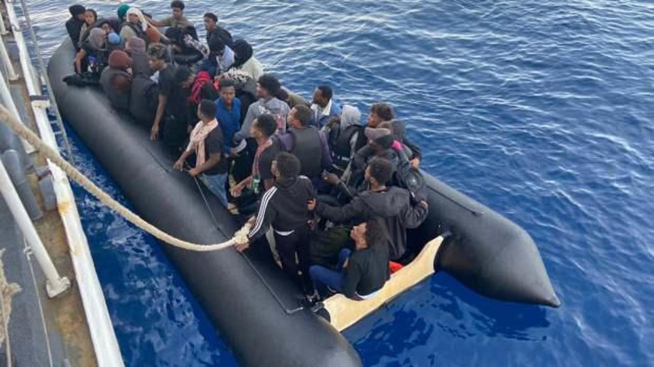 İzmir açıklarında can pazarı! Yunan ölüme itti, Türkiye imdada yetişti ...