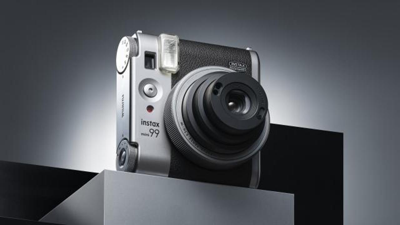 Yeni özelliklerle donatılan instax mini 99 tanıtıldı