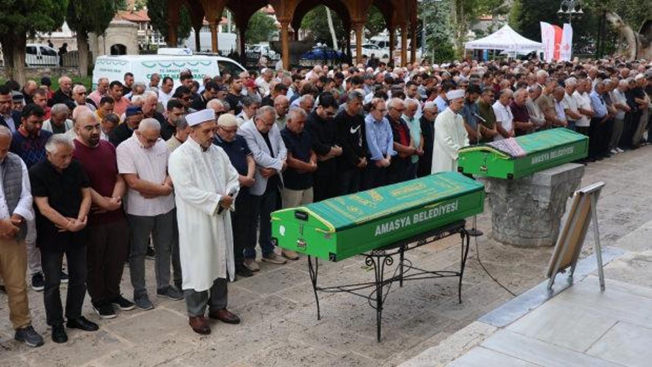 Manisa'da acı olay! Ayrı şehirlerde yaşayan anne ve oğlu 2 saat arayla öldü