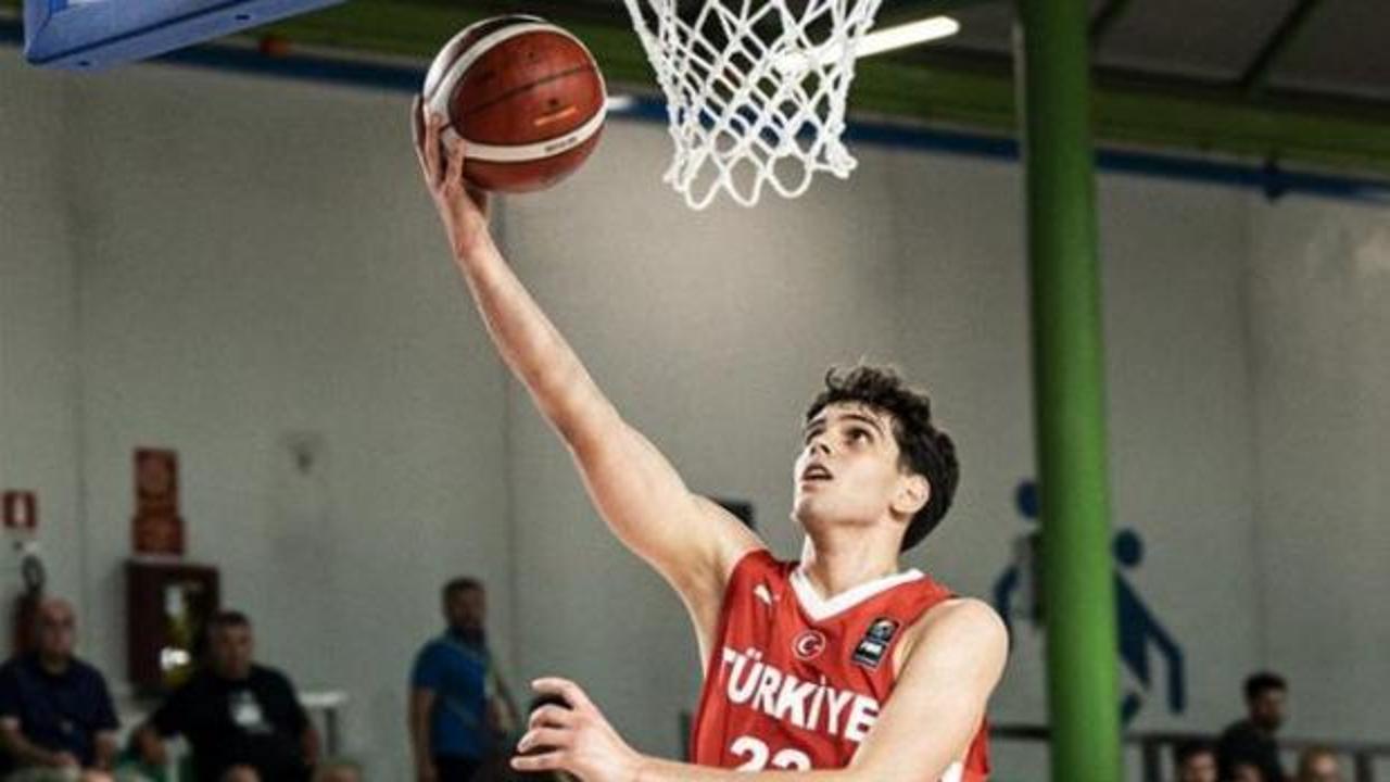 Son çeyrekte nefesler kesildi! U18 Milliler, Sırbistan'ı devirdi