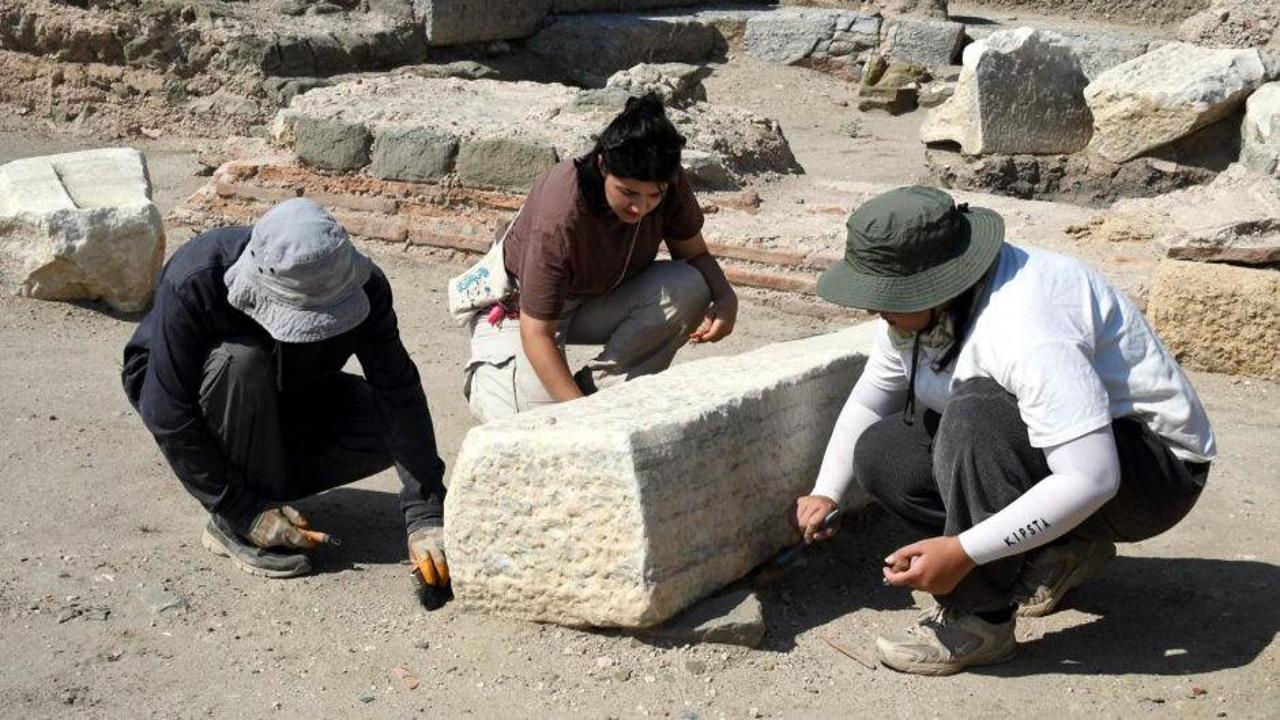 Trakya’nın en büyüğü: 5 bin yıllık Perinthos Antik Kenti’nde tiyatro ortaya çıkarıldı