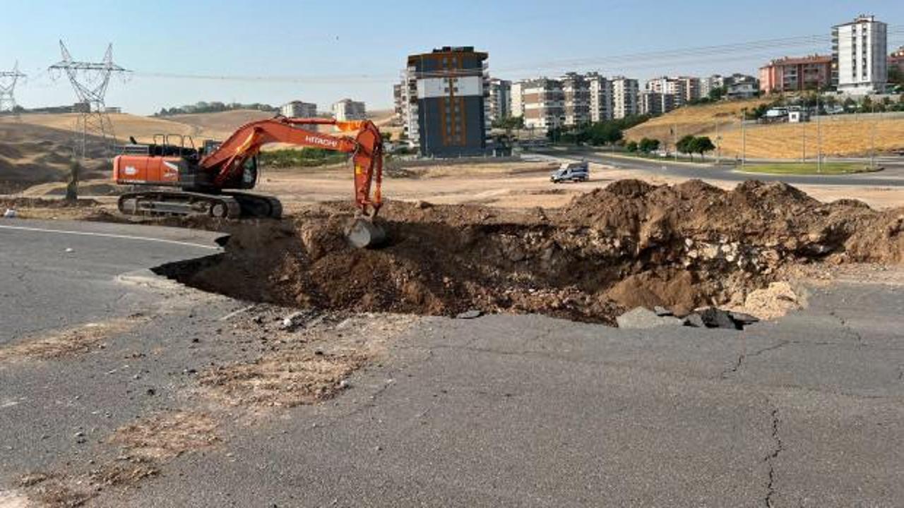Yer: Batman! Ana isale hattının geçtiği yol çöktü
