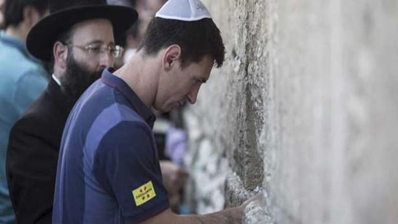 Lionel Messi ağlama duvarında dua etti! Tüm Spor Haber AVRUPA LİGLERİ Lionel Messi ağlama duvarında dua etti! Tüm Spor Haber AVRUPA LİGLERİ
