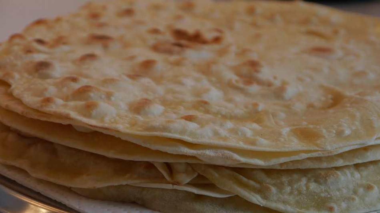 en kolay lavas ekmegi nasil yapilir evde lavas ekmegi yapmanin puf noktalari yemek haberleri