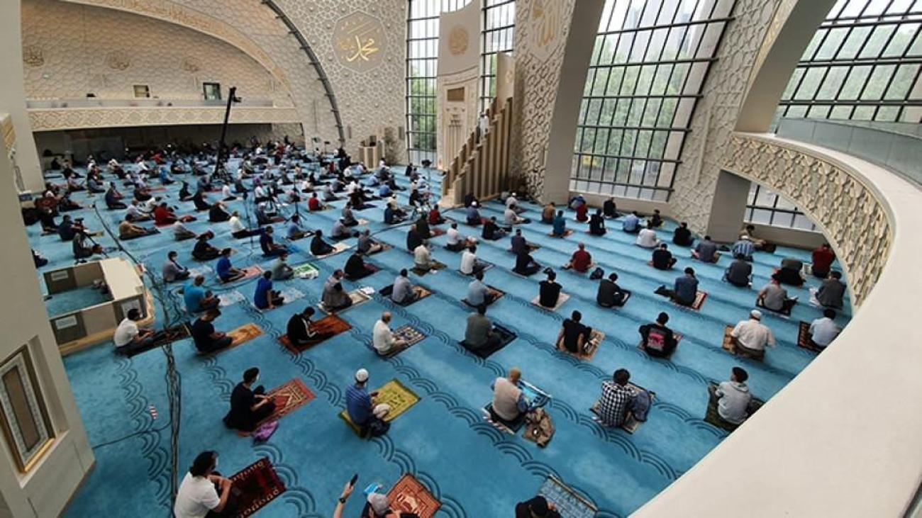zuhri ahir namazi nedir zuhri ahir namazi nasil kilinir cuma namazindan sonra masiva haberleri