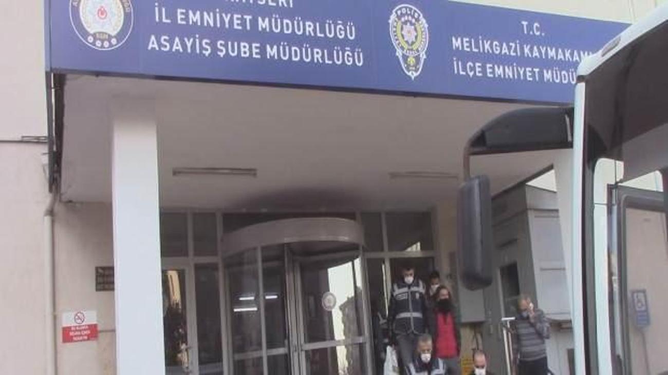 kayseri de 42 ekip ve 88 polis ile es zamanli operasyon guncel haberleri