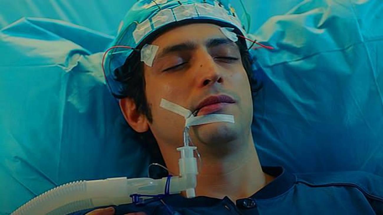 mucize doktor 50 bolum 2 fragmani ates dustugu yeri yakar aglamaktan gozunde yas kalmiyor medya haberleri