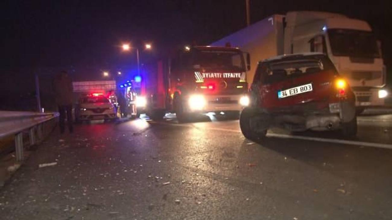 kucukcekmece de zincirleme trafik kazasi cok sayida yarali var guncel haberleri