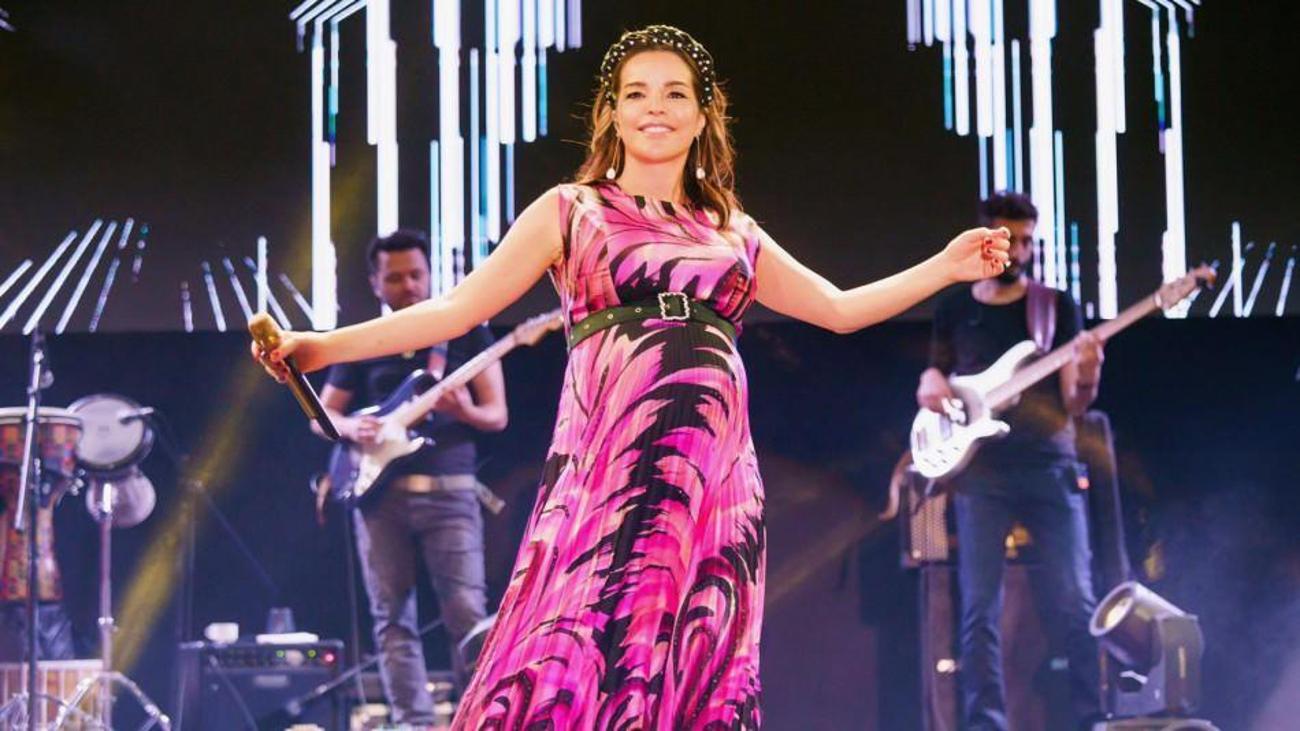 bengu_ikinci_kez_anne_oluyor_bengu_bebeginin_cinsiyetini_de_acikladi_1621084109_1.jpg